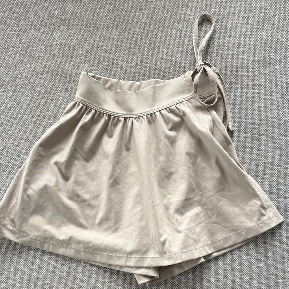 Madewell Skort in Light Beige XXS